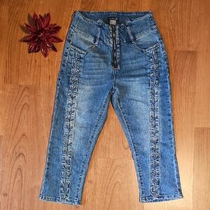 VENUS Capri Jeans Size 6